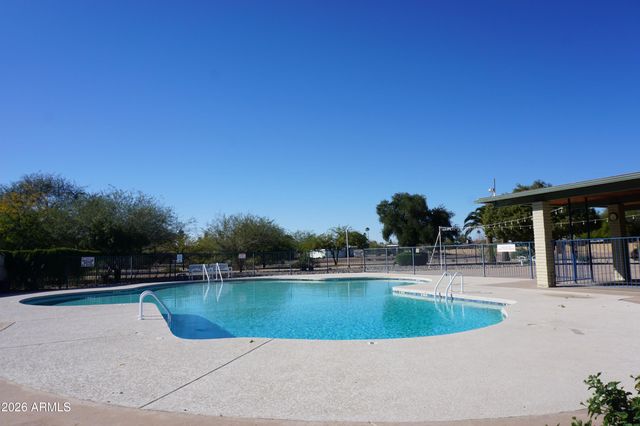 2331 E BETTY ELYSE Lane, Phoenix, AZ 85022