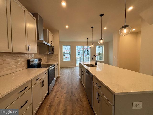 17966 ALICIA AVE, Dumfries, VA 22026