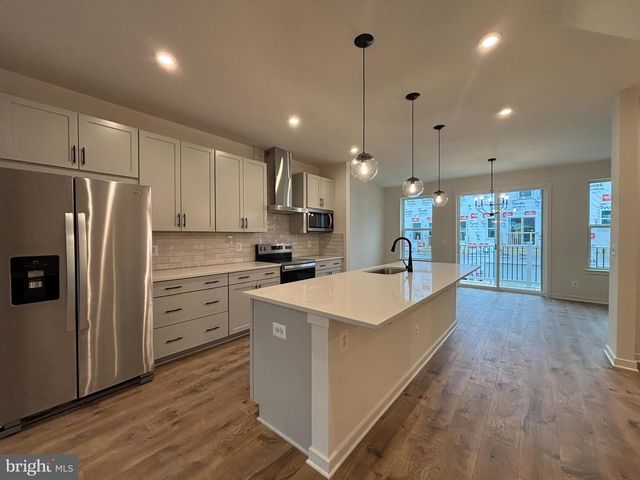 17966 ALICIA AVE, Dumfries, VA 22026