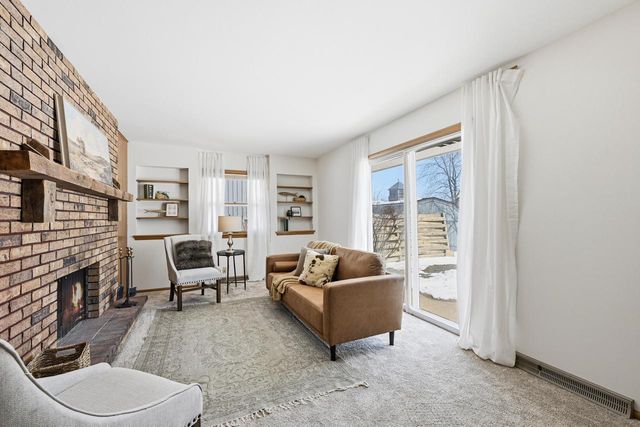 2868 N 118th STREET, Wauwatosa, WI 53222