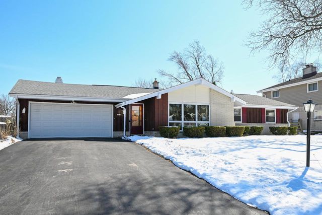 2868 N 118th STREET, Wauwatosa, WI 53222