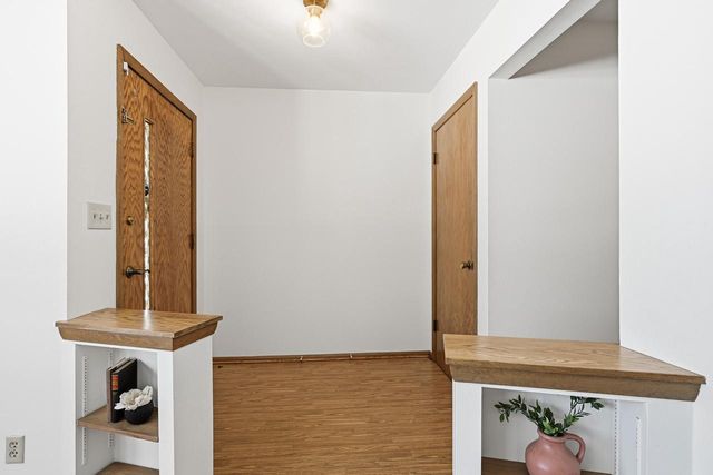 2868 N 118th STREET, Wauwatosa, WI 53222