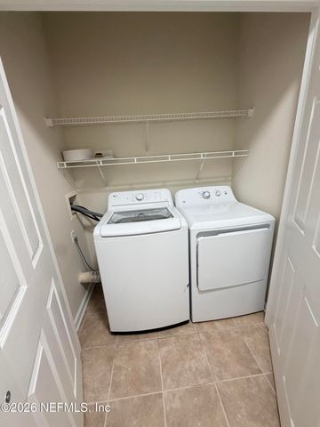 7990 BAYMEADOWS Road E 1111, Jacksonville, FL 32256