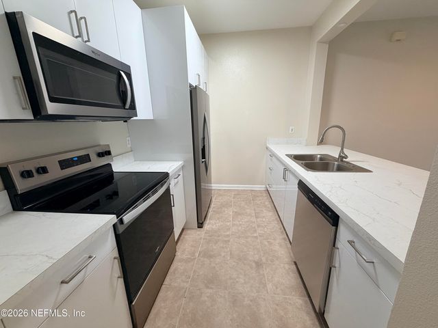 7990 BAYMEADOWS Road E 1111, Jacksonville, FL 32256