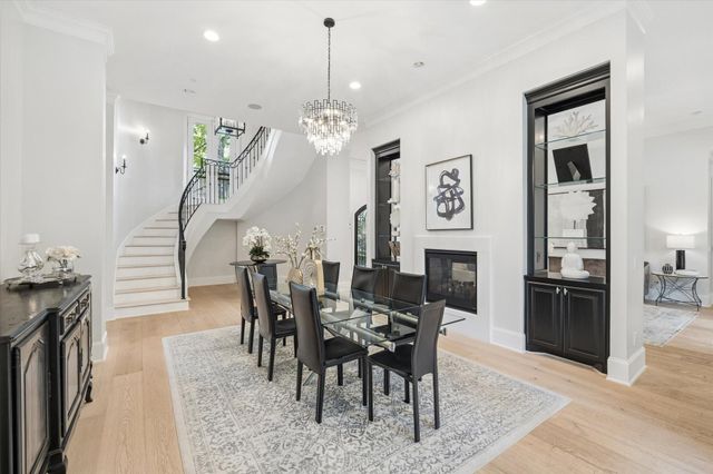 711 Timber Hill Drive, Hedwig Village, TX 77024