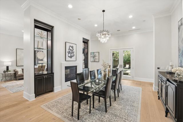 711 Timber Hill Drive, Hedwig Village, TX 77024