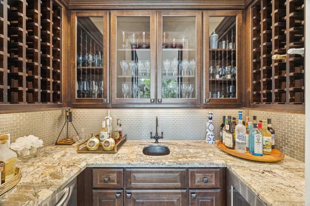 711 Timber Hill Drive, Hedwig Village, TX 77024