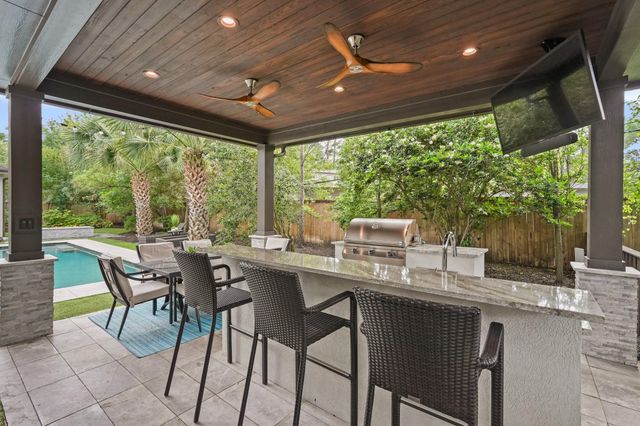 711 Timber Hill Drive, Hedwig Village, TX 77024