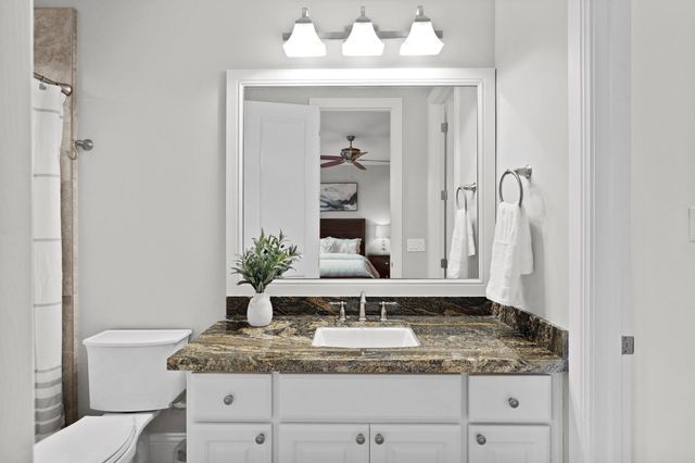 711 Timber Hill Drive, Hedwig Village, TX 77024