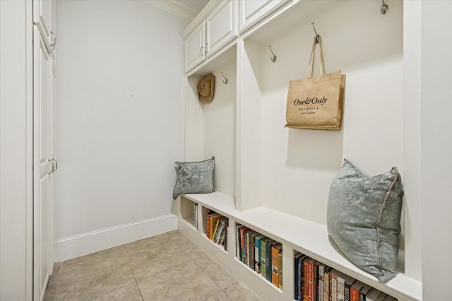 711 Timber Hill Drive, Hedwig Village, TX 77024