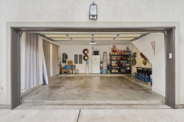 711 Timber Hill Drive, Hedwig Village, TX 77024