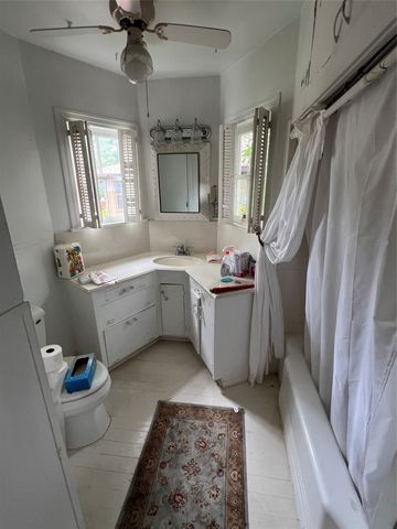 1420 N Shannon Street, Sherman, TX 75092