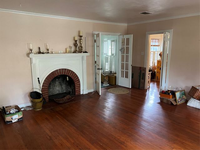 1420 N Shannon Street, Sherman, TX 75092