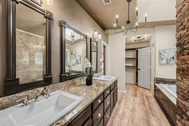 4726 Kensington Court, Arlington, TX 76016