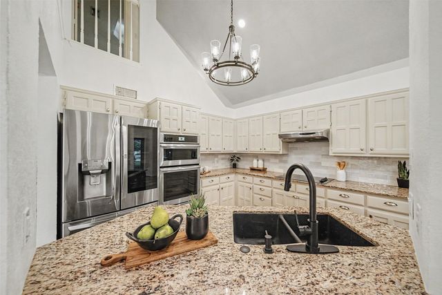 4726 Kensington Court, Arlington, TX 76016