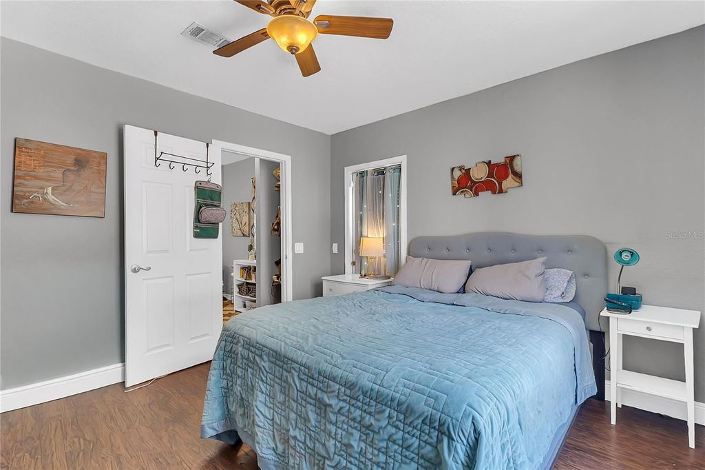Image 12 of property listing at 212 SE H SE, Winter Haven, FL 33880