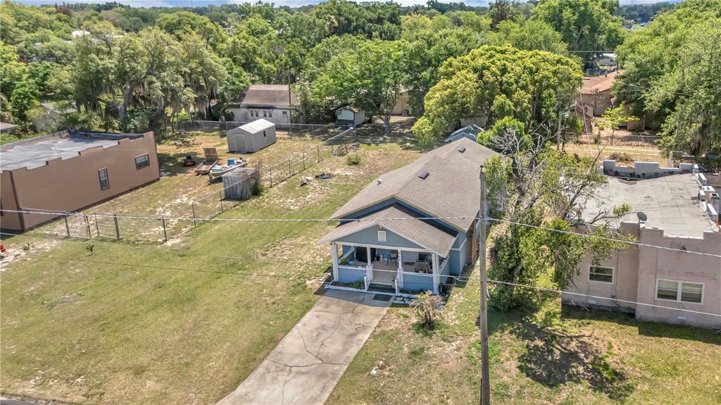 Image 20 of property listing at 212 SE H SE, Winter Haven, FL 33880