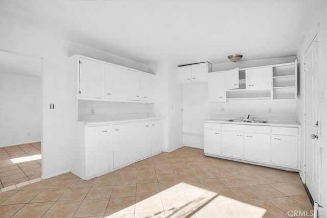 59200 Barron Drive, Yucca Valley, CA 92284