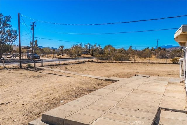 59200 Barron Drive, Yucca Valley, CA 92284