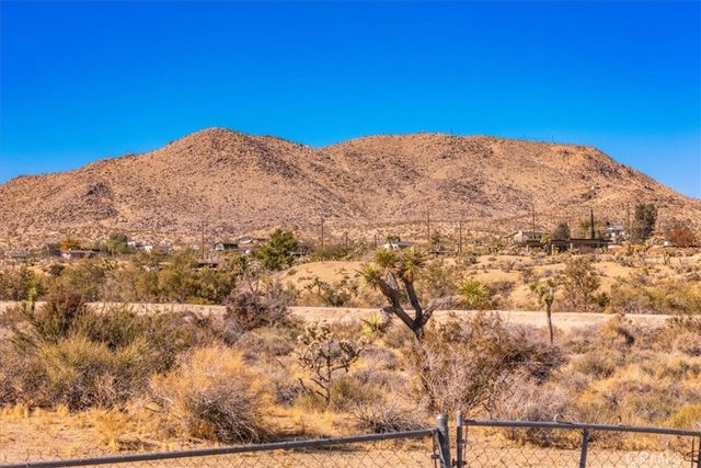 59200 Barron Drive, Yucca Valley, CA 92284