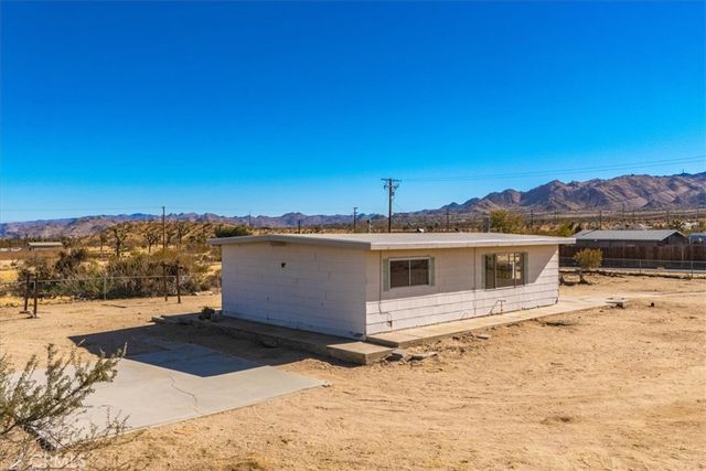 59200 Barron Drive, Yucca Valley, CA 92284