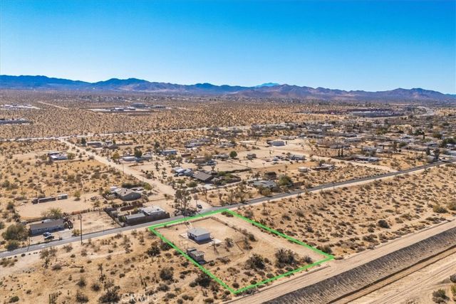 59200 Barron Drive, Yucca Valley, CA 92284