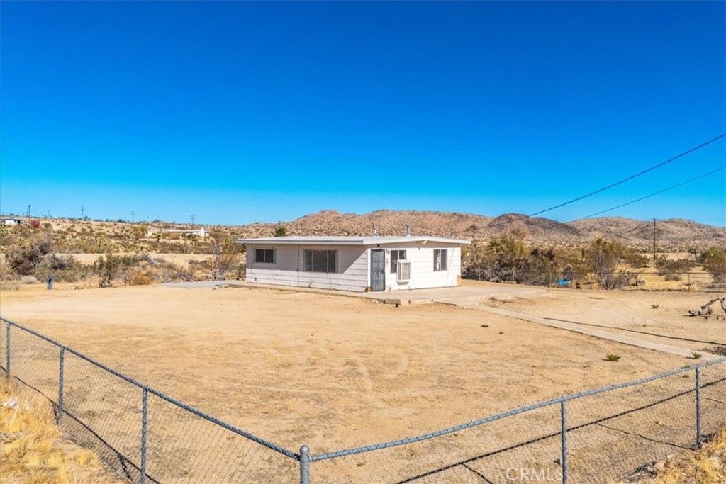 59200 Barron Drive, Yucca Valley, CA 92284