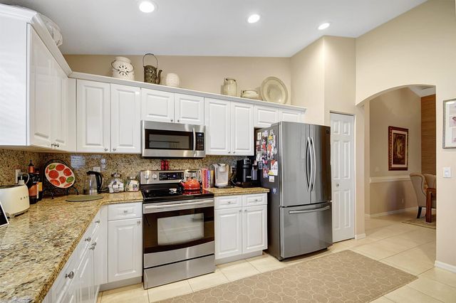 6551 Via Primo Street, Lake Worth, FL 33467