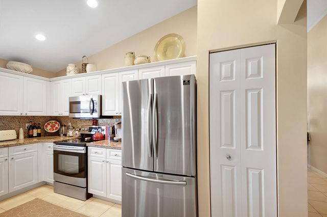 6551 Via Primo Street, Lake Worth, FL 33467