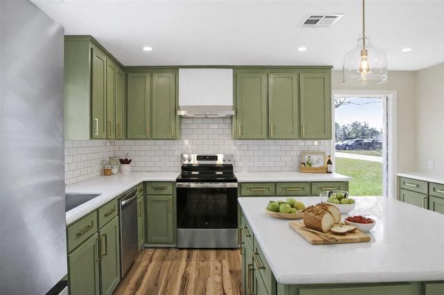 18512 Hwy 90, Lacassine, LA 70650