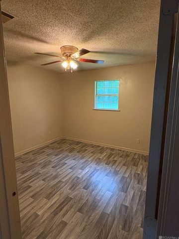 37108 Ellem Rd, Geismar, LA 70734