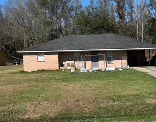 37108 Ellem Rd, Geismar, LA 70734