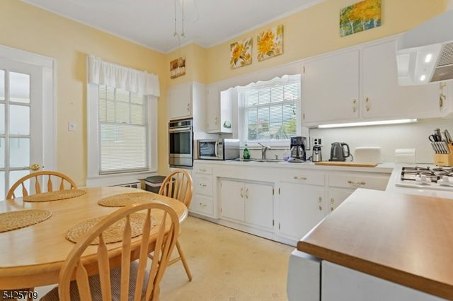 307 Manor Ave, Cranford Twp., NJ 07016