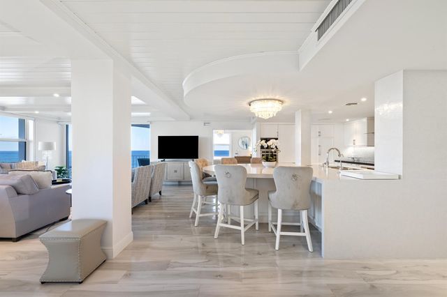 2295 S Ocean Boulevard 625, Palm Beach, FL 33480