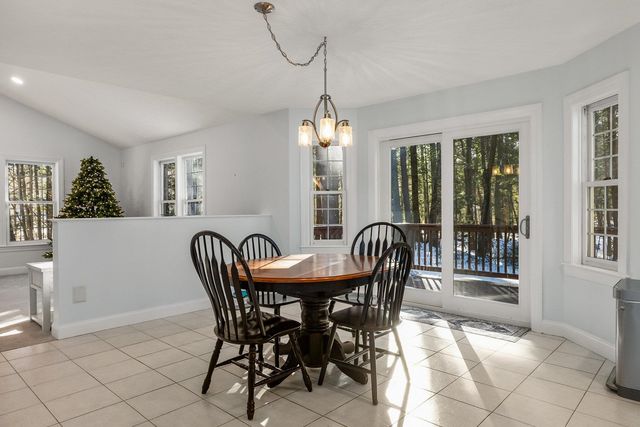 9 Captain's Way, Exeter, NH 03833