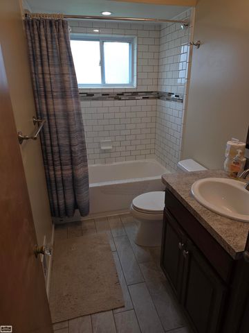 31257 Burton Street, Saint Clair Shores, MI 48082