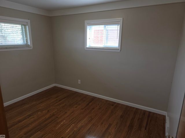 31257 Burton Street, Saint Clair Shores, MI 48082