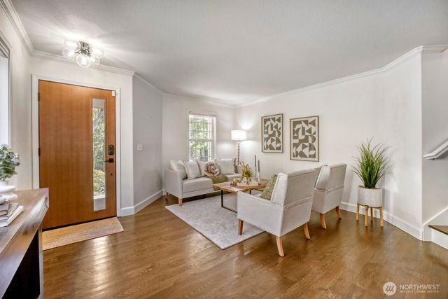 6551 17th Ave Avenue SW, Seattle, WA 98106