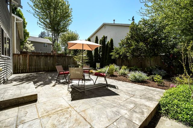 6551 17th Ave Avenue SW, Seattle, WA 98106