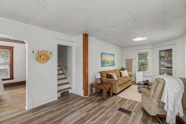 132 W Belmont Street, Kalamazoo, MI 49001