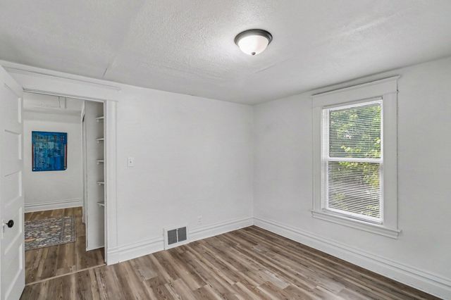 132 W Belmont Street, Kalamazoo, MI 49001
