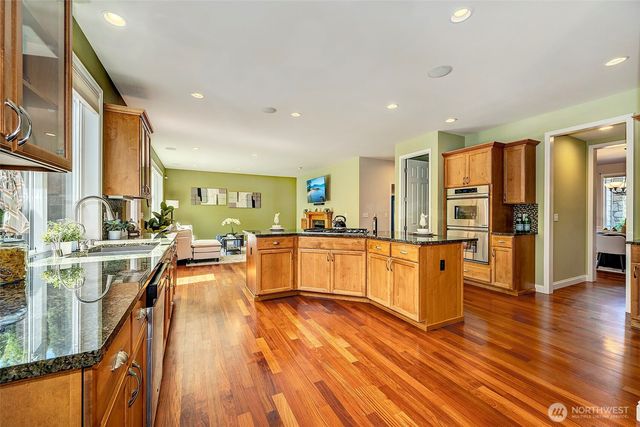22187 NE 93rd Street, Redmond, WA 98053