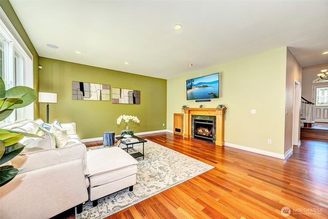 22187 NE 93rd Street, Redmond, WA 98053