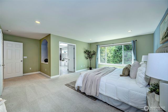 22187 NE 93rd Street, Redmond, WA 98053