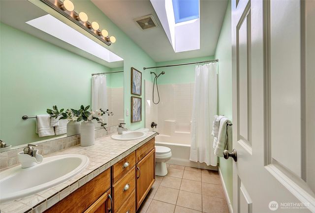22187 NE 93rd Street, Redmond, WA 98053