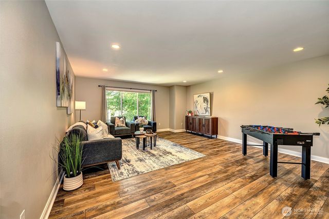 22187 NE 93rd Street, Redmond, WA 98053