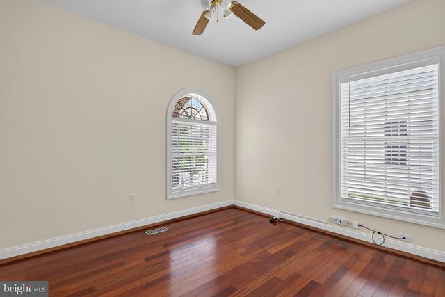 7705 MAGARITY RD, Falls Church, VA 22043