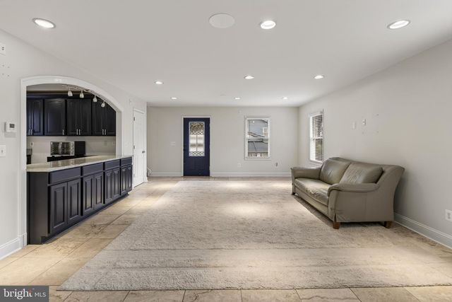 7705 MAGARITY RD, Falls Church, VA 22043