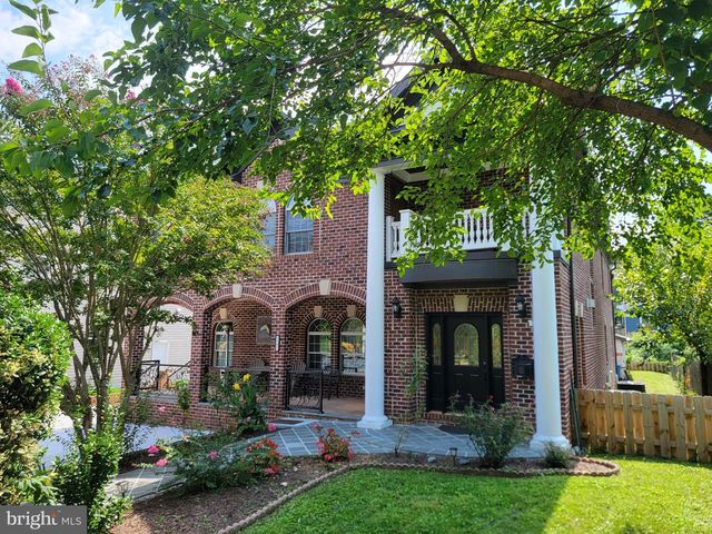 7705 MAGARITY RD, Falls Church, VA 22043