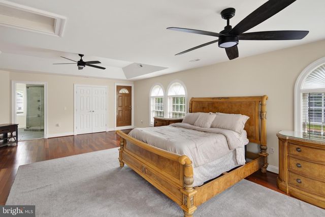 7705 MAGARITY RD, Falls Church, VA 22043